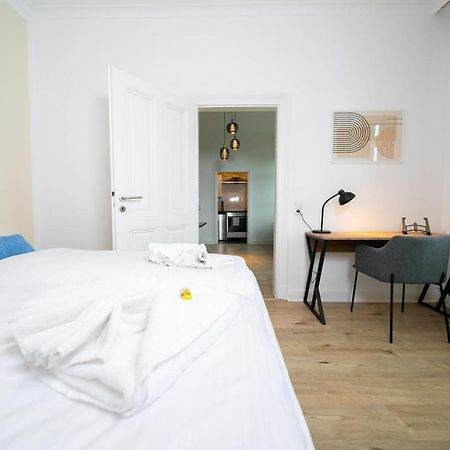 Favorite Stays - Suite And More - Kitchen Neuss Ngoại thất bức ảnh
