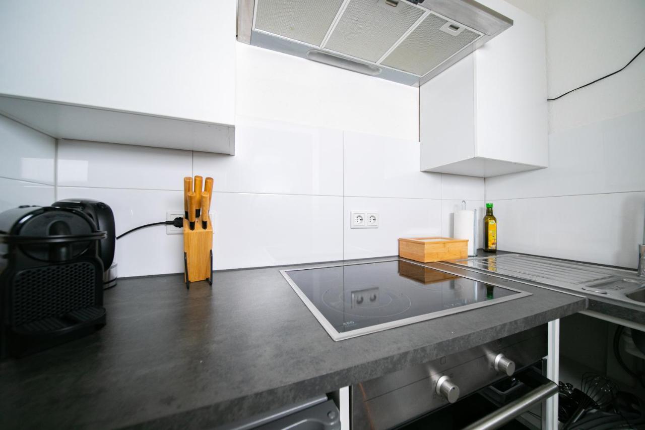 Favorite Stays - Suite And More - Kitchen Neuss Ngoại thất bức ảnh
