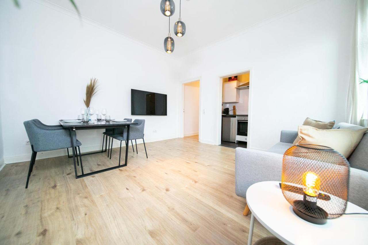 Favorite Stays - Suite And More - Kitchen Neuss Ngoại thất bức ảnh