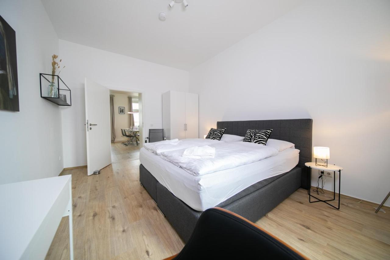 Favorite Stays - Suite And More - Kitchen Neuss Ngoại thất bức ảnh